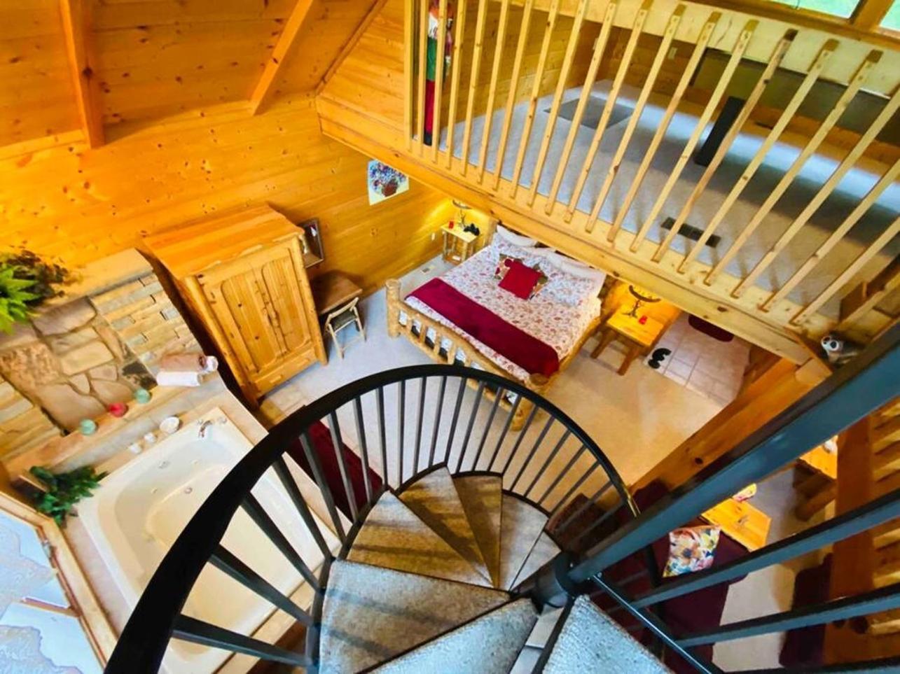 Romantic, Honeymoon Cabin In The Smokies! Gatlinburg Eksteriør billede